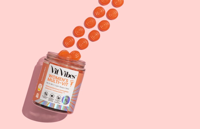 Opakowanie suplementu diety Vit Vibes Women's multi-vit